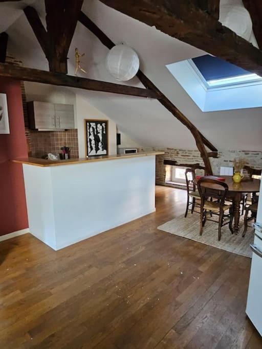 Sous Les Toits Du Vieux Cahors - 3Eme Etage Apartment Exterior photo